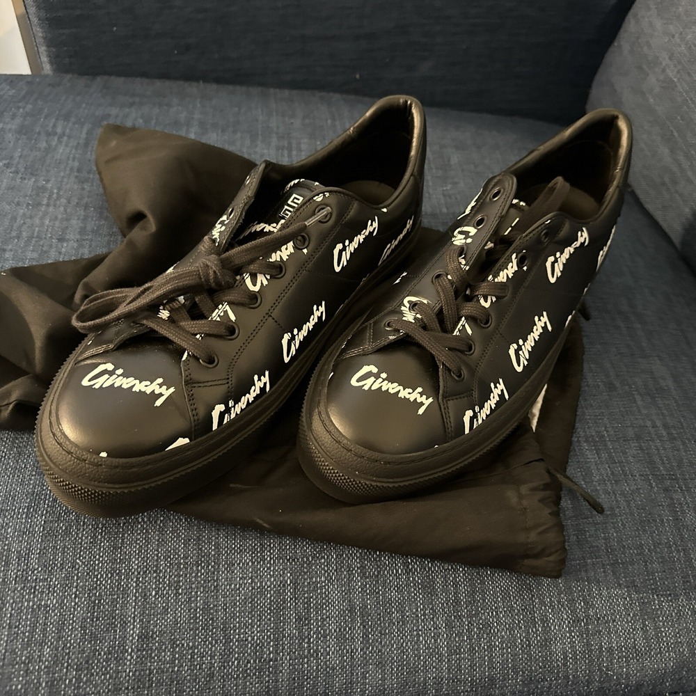Givenchy City Sport Logo-Print leather Sneakers $695 size 45 (Was Wearing Ones)